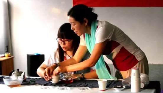 文化活動百花齊放，文化培訓異彩紛呈